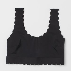 2 FOR 15 ✨ NWOT H&M Scalloped Swim Top, Size M